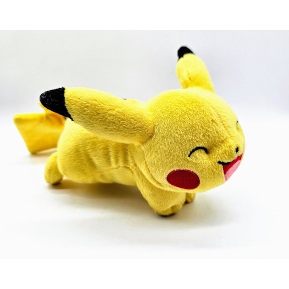 Pokémon Pinkachu 11" Plush Sleeping Laying Down Pinkachu - Picture 1 of 10
